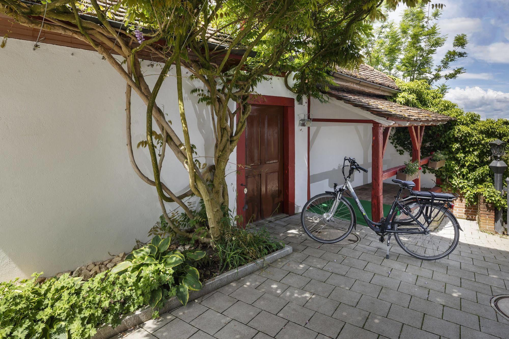 Seemoewe Swiss Quality Hotel Guttingen Экстерьер фото